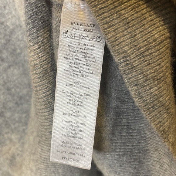 EVERLANE cashmere Classic Crew gray sweater - Picture 4 of 4